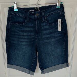 NWT Old Navy Dark Blue Denim Shorts Size 4.